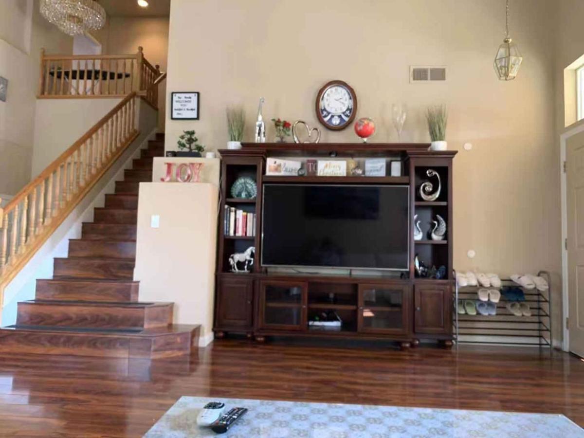 Guest house Sweet Elk Grove